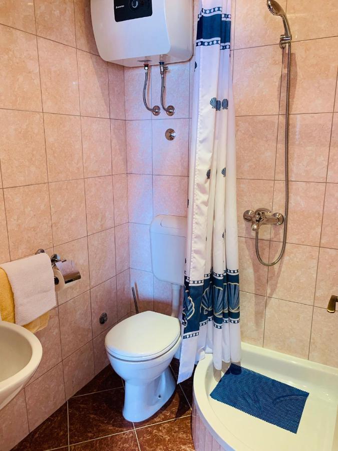 פודגורה Apartman Senka מראה חיצוני תמונה