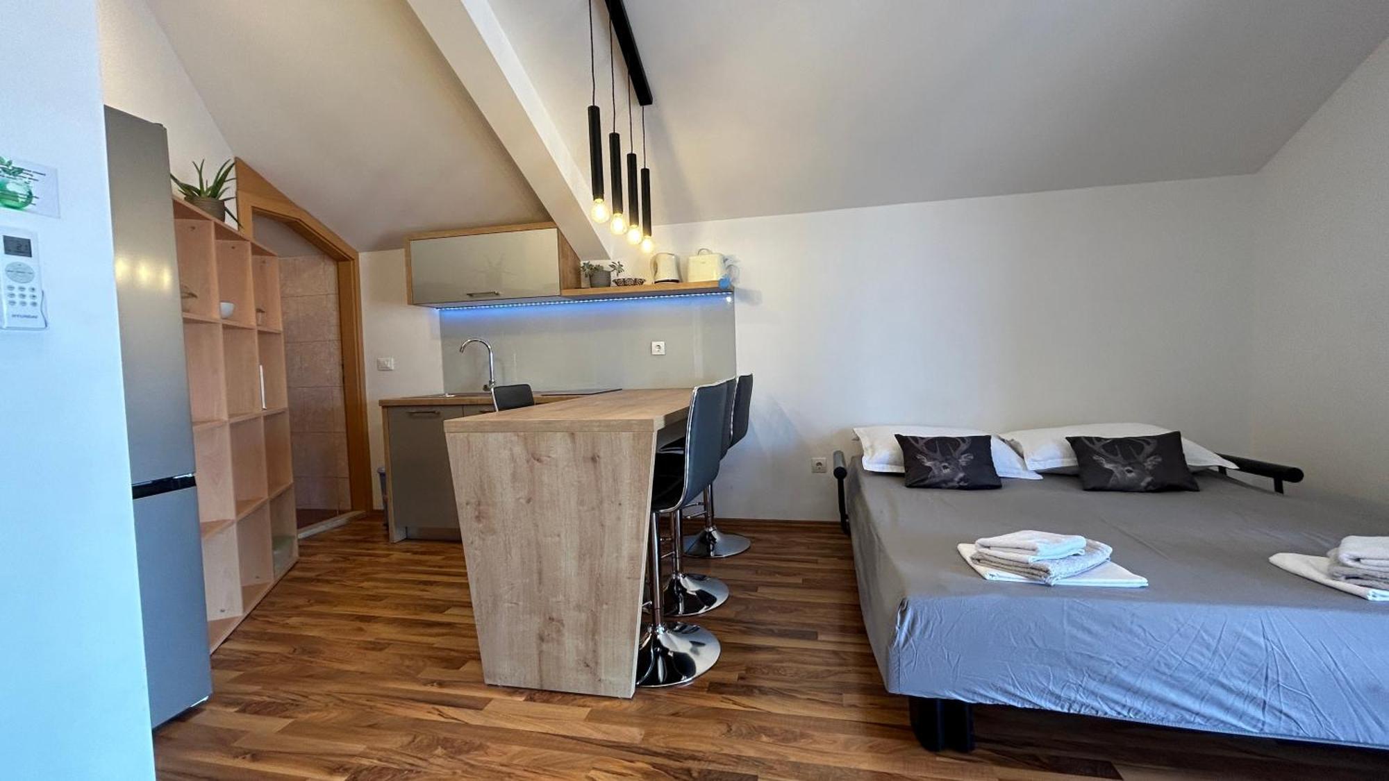 פודגורה Apartman Senka מראה חיצוני תמונה